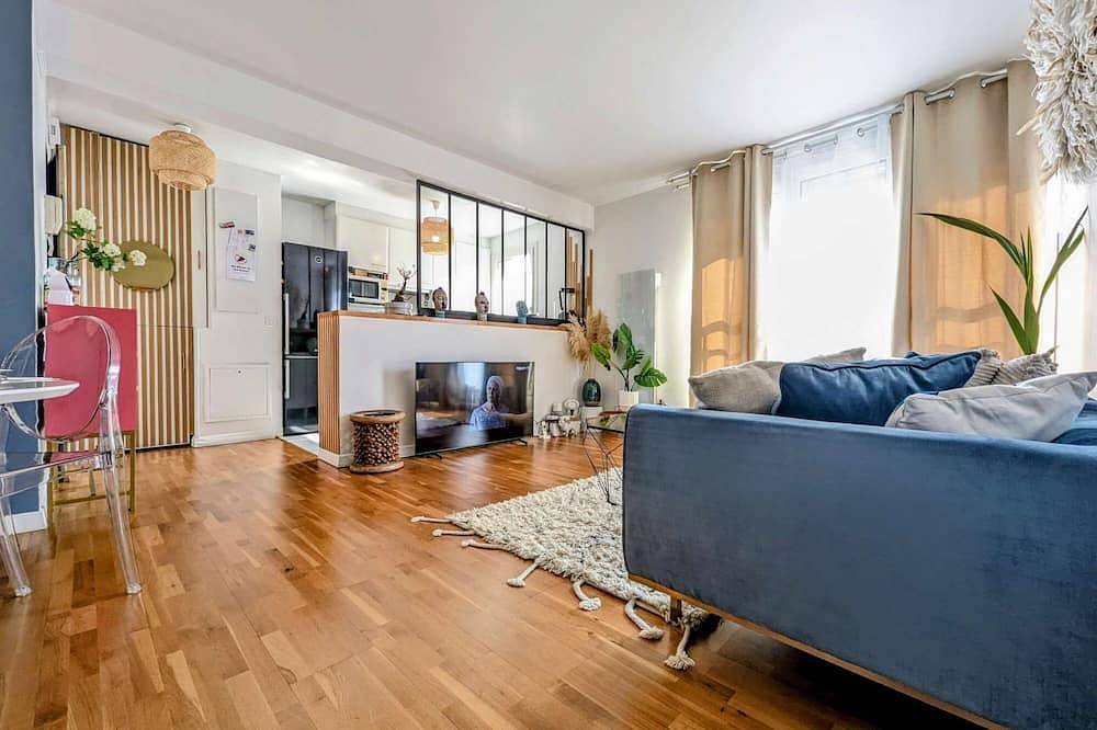 Entire apartment, Chic and comfortable apartment with parking in Asnières-sur-Seine, Hauts-de-Seine