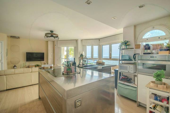 Entire apartment, Almería seafront apartment with sea views in Playa de El Zapillo (Almería), Almería
