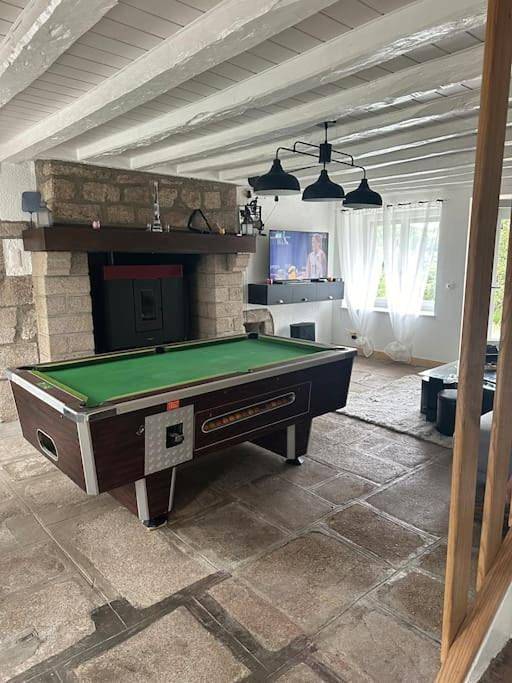Gîte pour 10 personnes, avec jacuzzi et jardin dans Razès