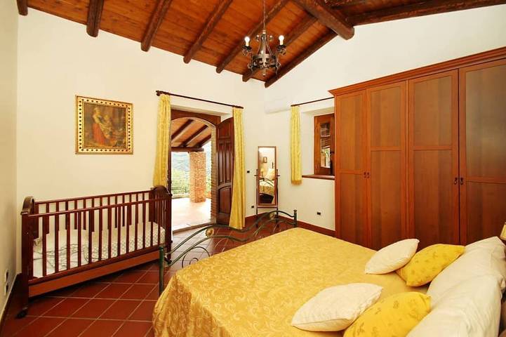 Villa Cosentino con Piscina privata & idro in Acquedolci, Provincia di Messina