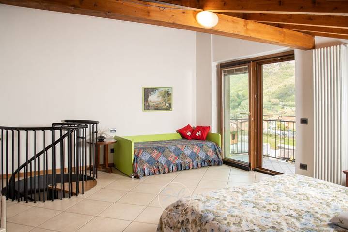 Villa für 2 Personen mit Seeblick in Monasterolo del Castello, Prealpi Bergamasche Orientali