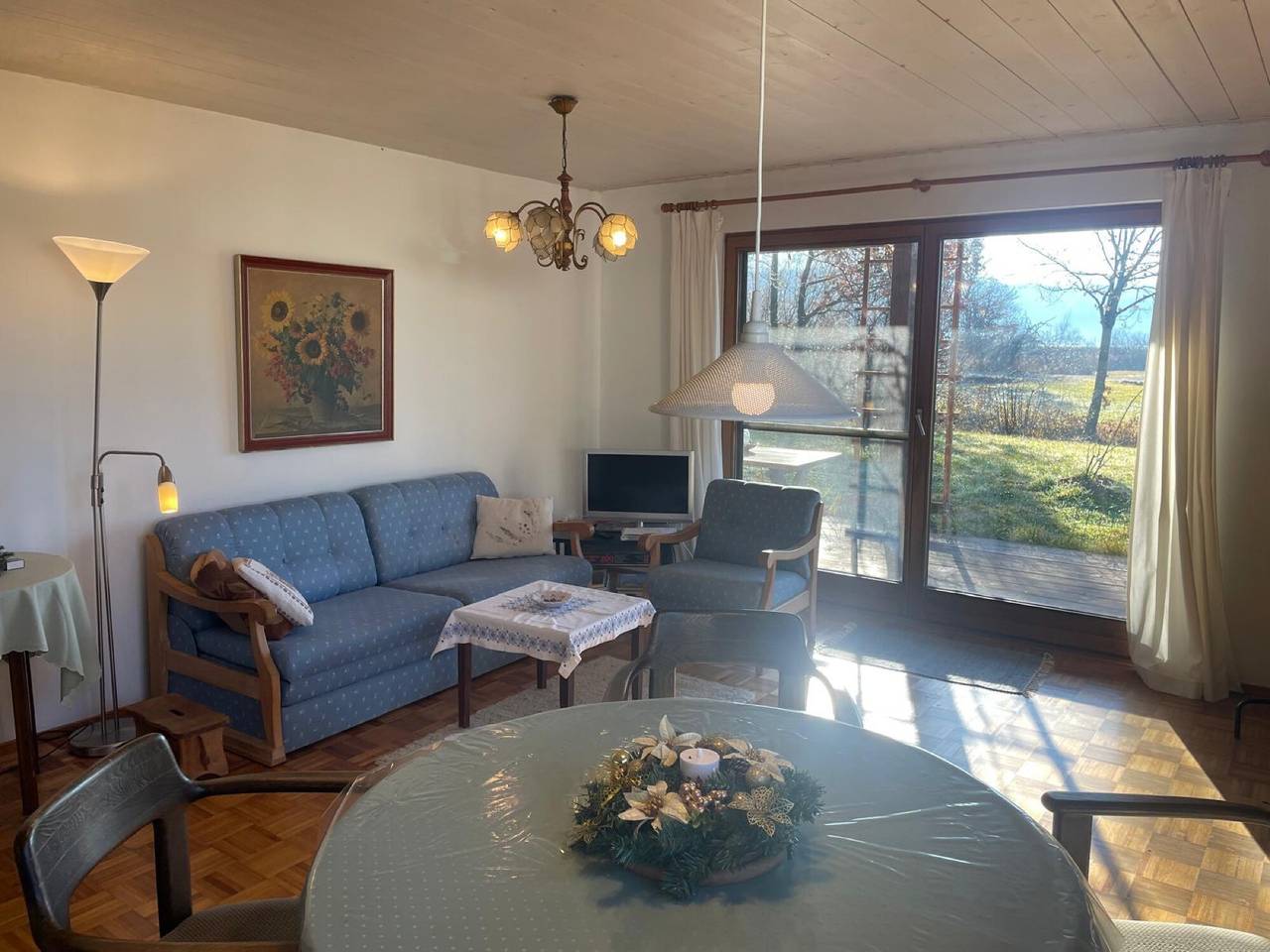 Ganze Wohnung, Apartment 'Simsseeblick' mit Seeblick, privater Terrasse und Wlan in Söchtenau, Chiemsee