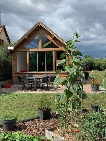 Gîte pour 4 personnes, avec vue et terrasse dans Champs-sur-Yonne