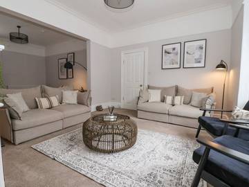 Log Cabin for 14 People in Filey, North Yorkshire, Photo 4