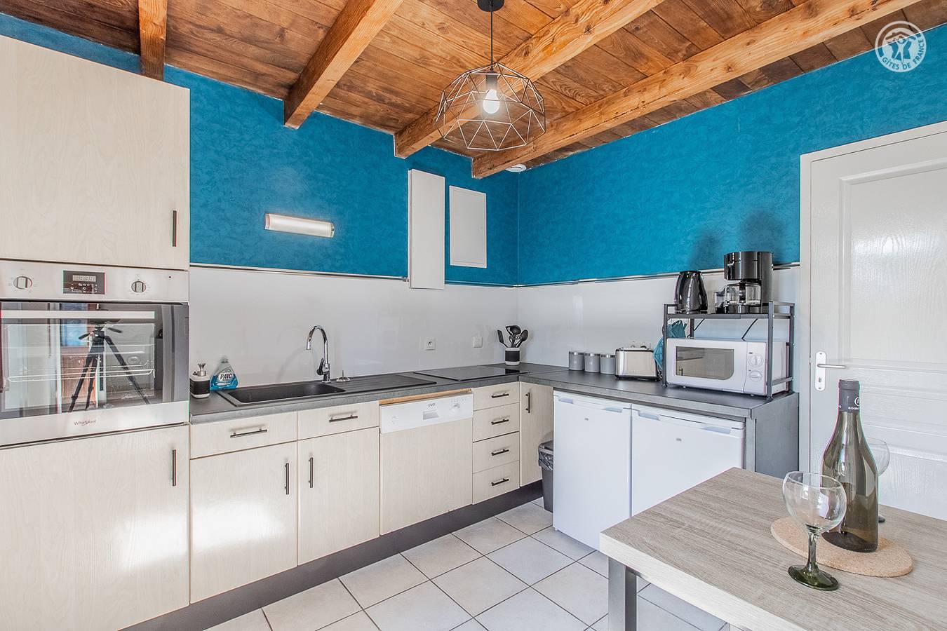 Gîte voor 6 personen met terras in Dompierre-les-Ormes, Mâcon en omgeving