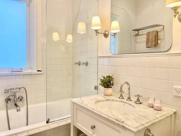 Holiday Home for 4 People in Sydney, New South Wales, Photo 4