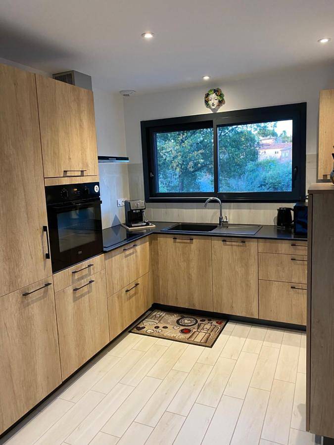 Location de vacances pour 2 personnes, avec terrasse à Puygouzon - 4