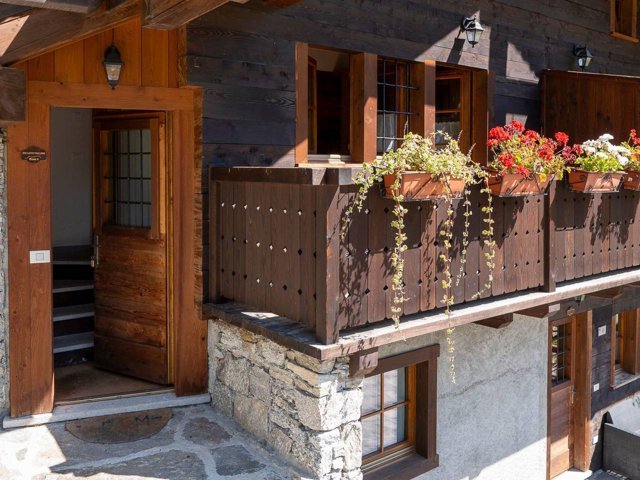 Ganze Wohnung, Chalet Borgo Walser Testa 6 in Macugnaga, Walliser Alpen