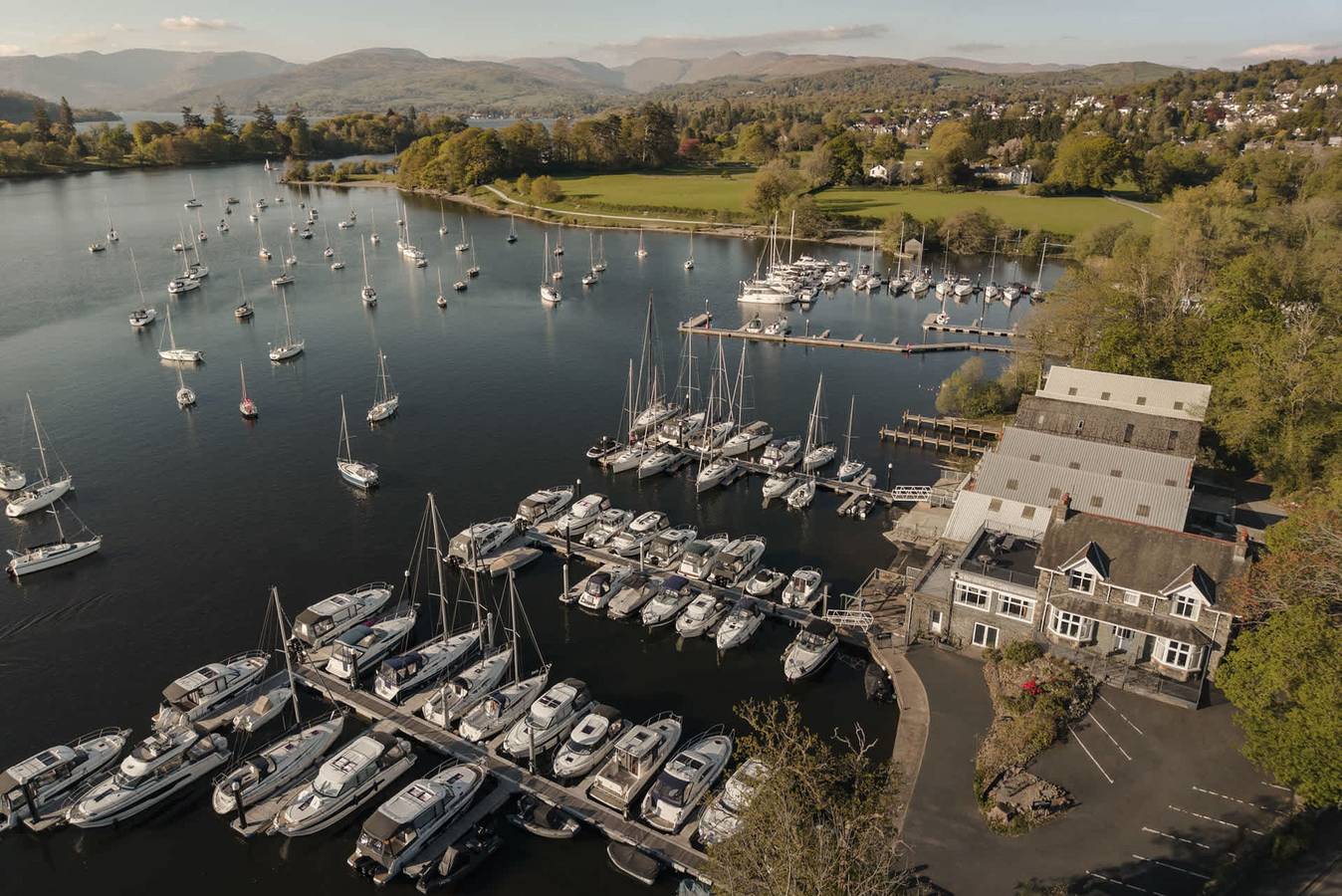 Entire apartment, Lakeside Studio   Ridgestone in Bowness-on-Windermere, Lake District
