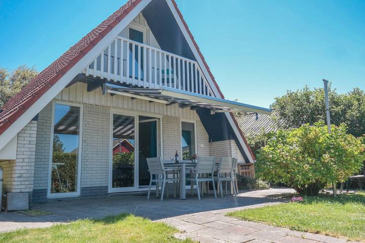 Bungalow für 6 Personen, mit Balkon/Terrasse und Garten