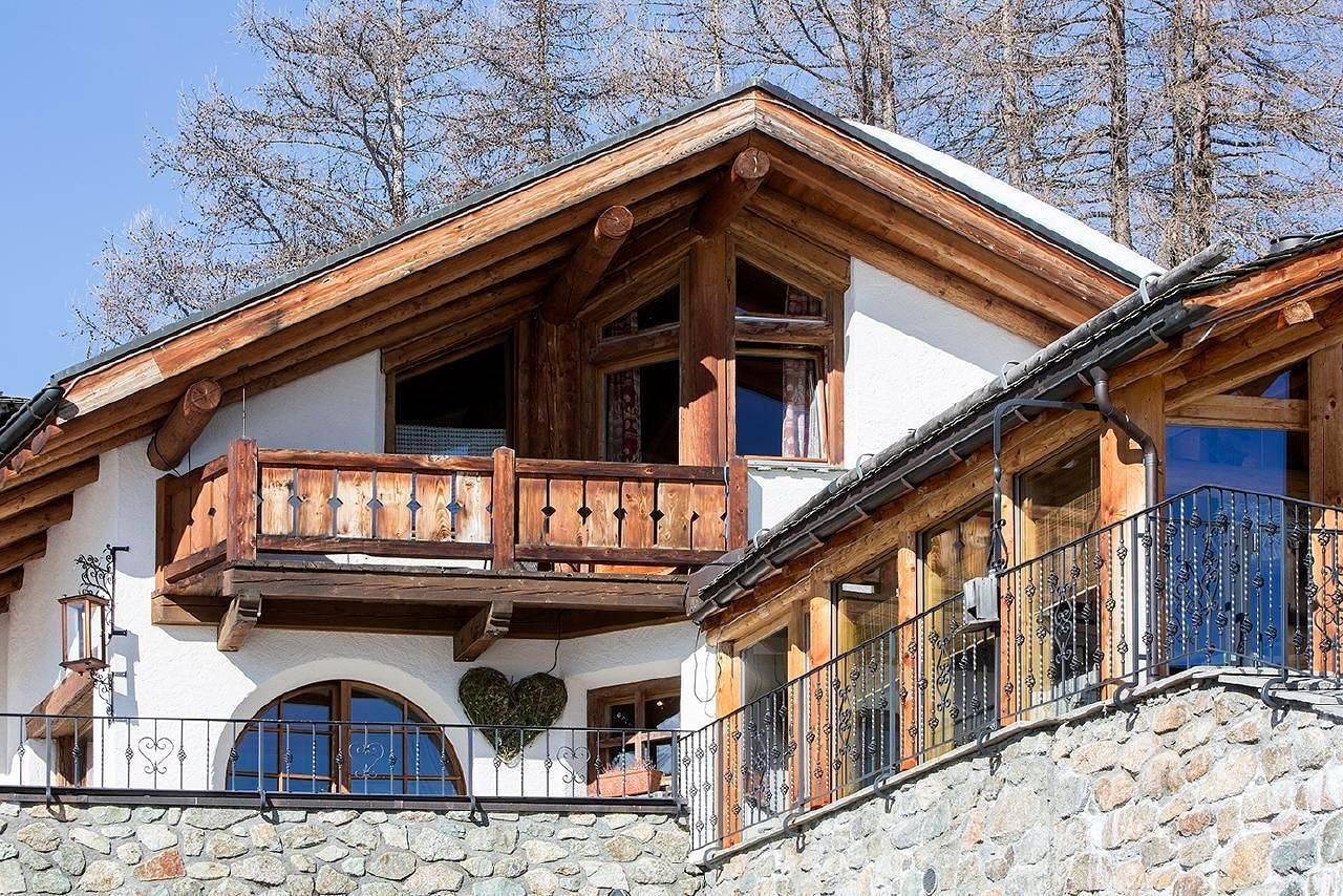 Chesarina Chalet in La Punt-Chamues-ch, Oberengadin