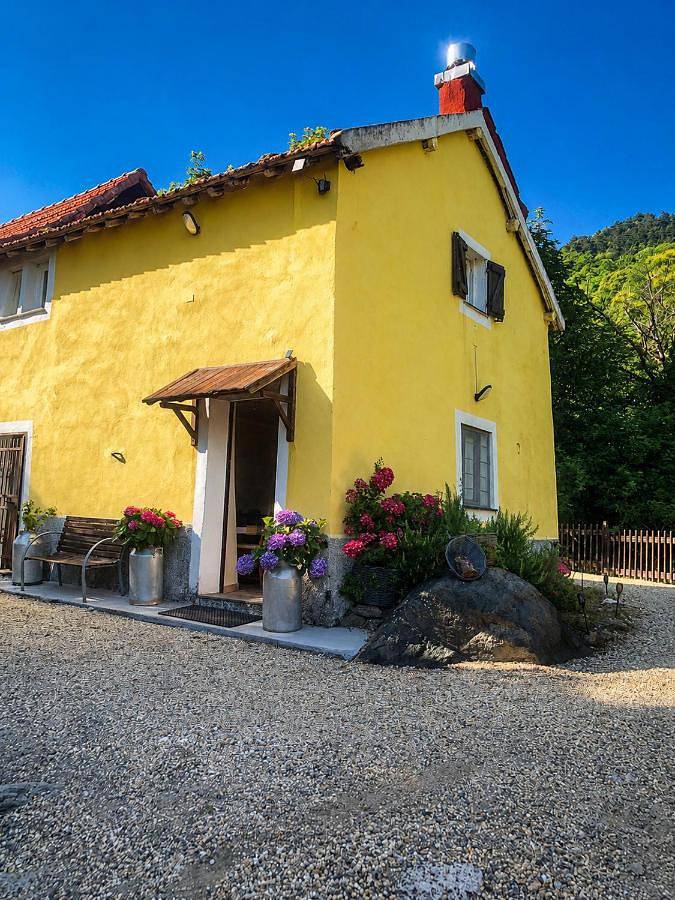 Chambre d’hôte pour 4 personnes, avec jardin ainsi que vue et piscine, animaux acceptés à Mele