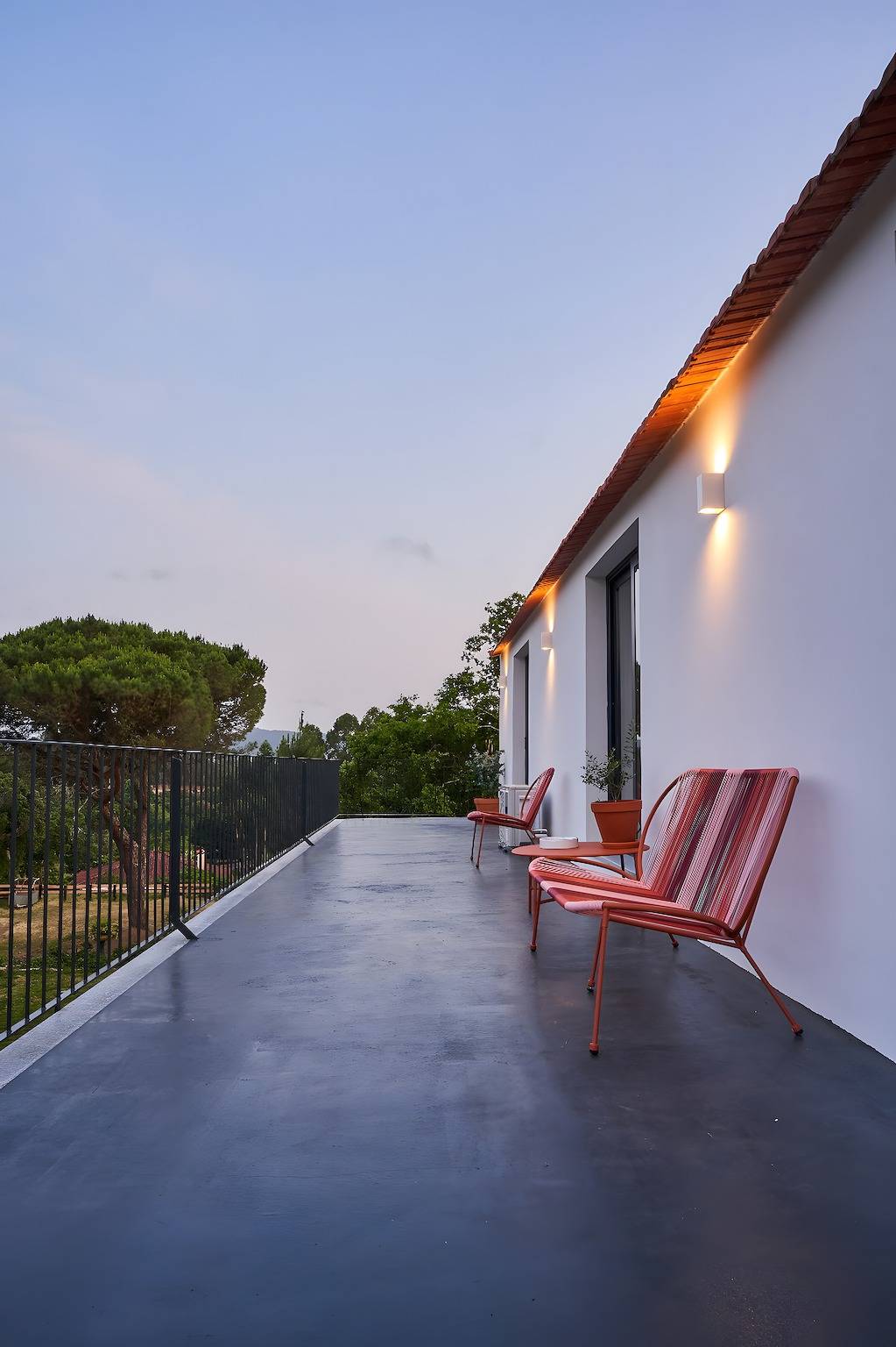Farmhouse 'Sky House By Everkind' with Mountain View, Wi-Fi and Air Conditioning in Nogueira, Meixedo e Vilar de Murteda, Viana do Castelo District