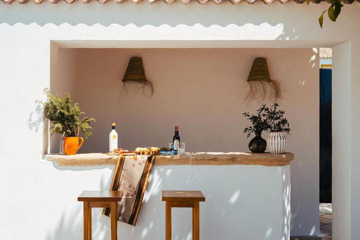 Casa rural para 16 personas, con Balcón y Terraza además de Piscina y Vistas en Cañete de las Torres - 2