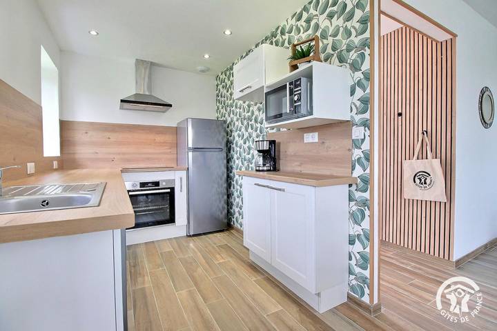 Gîte pour 6 personnes, avec terrasse et jardin à Lanouée - 3