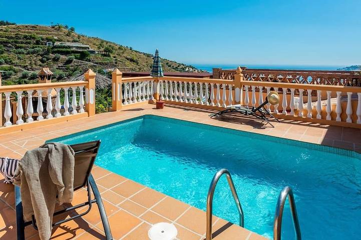 Villa für 4 Personen, mit Garten und Terrasse - 1