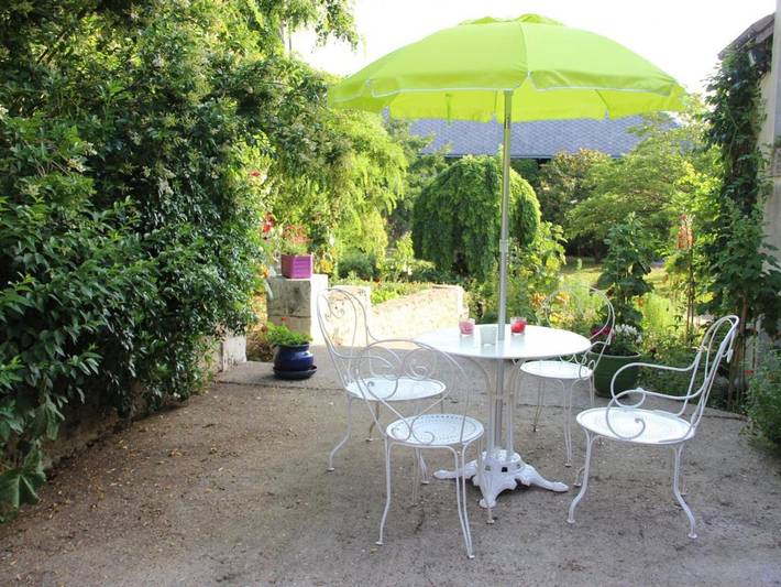 Location de vacances pour 4 personnes, avec terrasse et jardin à Lignières-de-Touraine - 2