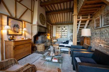Gîte pour 9 personnes, avec vue et jardin à Ouffet