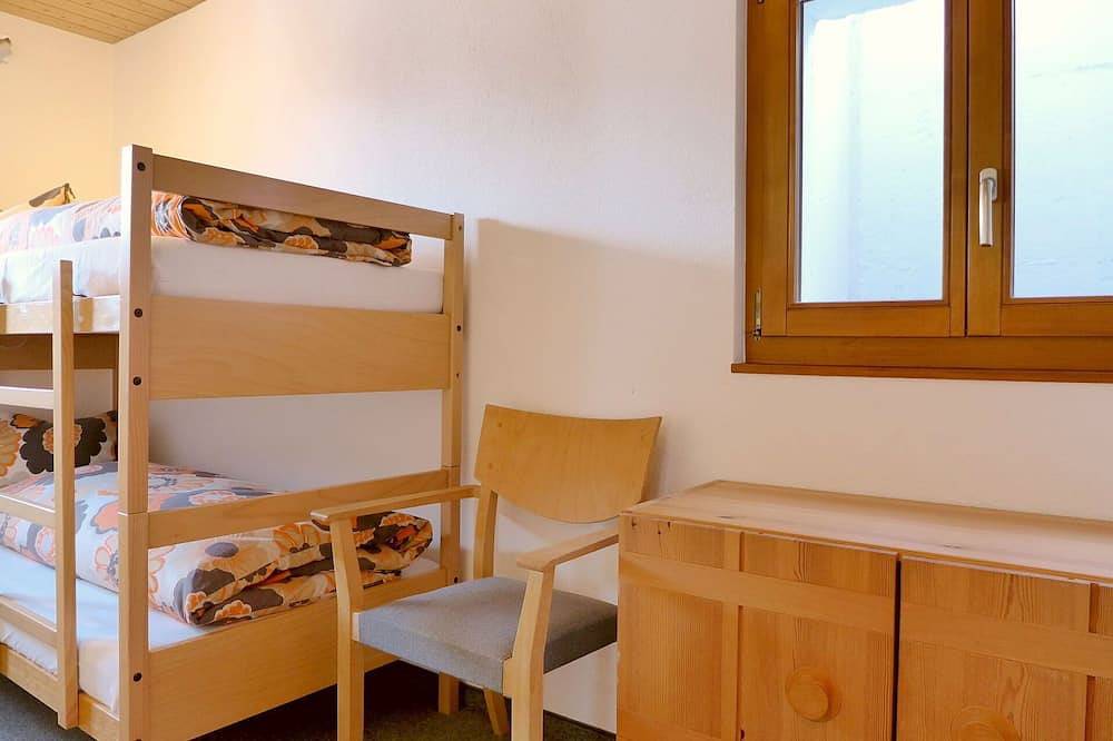 Geheel appartement, Gezellig appartement voor 6 personen met Wifi, Tv, patio, panorama en parking in Bürchen, Walliser Alpen