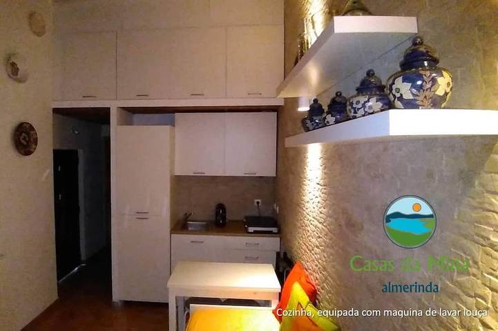 Location de vacances pour 4 personnes, avec jardin et balcon dans Corte do Pinto