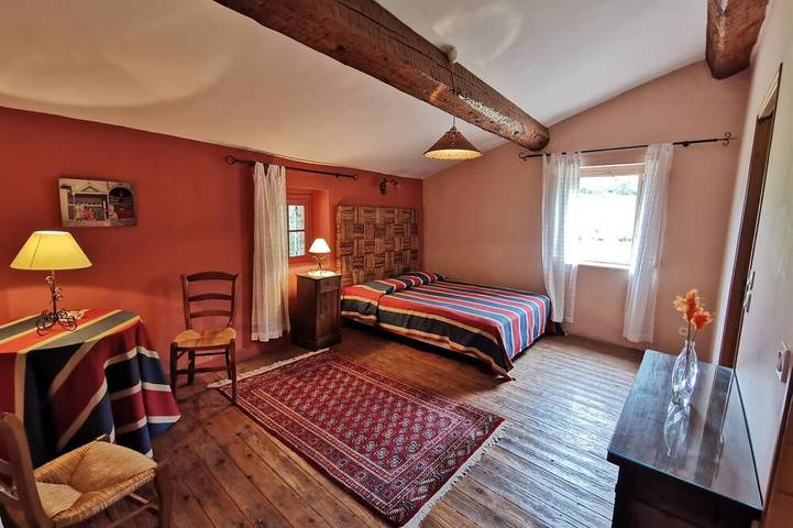 Location de vacances pour 6 personnes, animaux acceptés à Cassagnes - 2