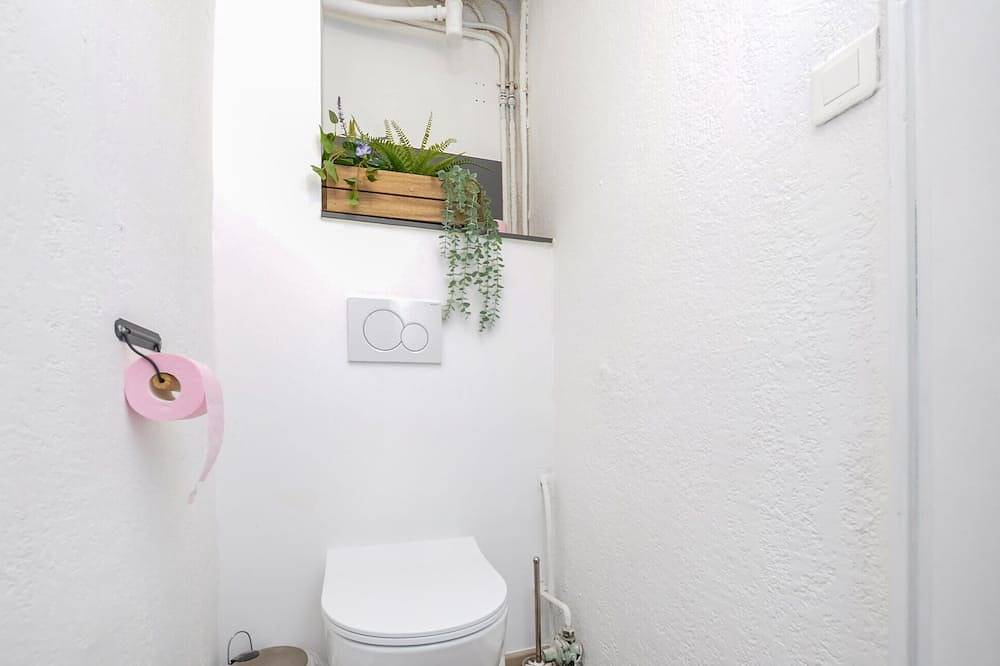 Appartement entier, Appartement confortable à Barjols avec Wi-Fi in Barjols, Région de Brignoles