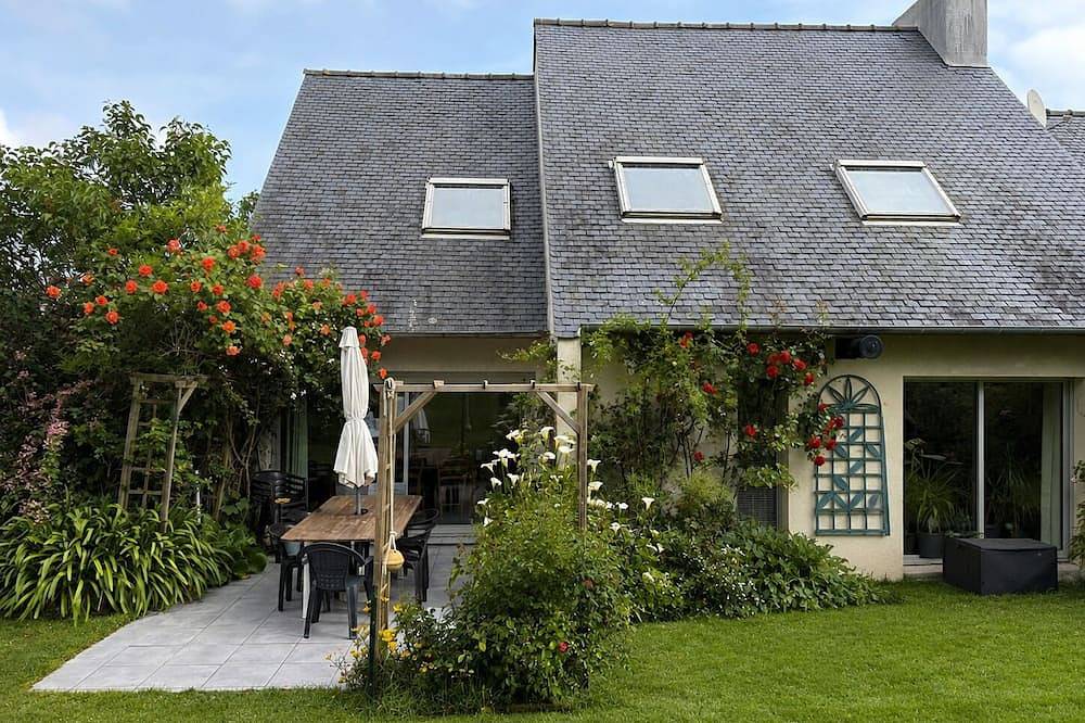 Peaceful house between sea and forest near Perros-Guirec in Louannec, Pink Granite Coast