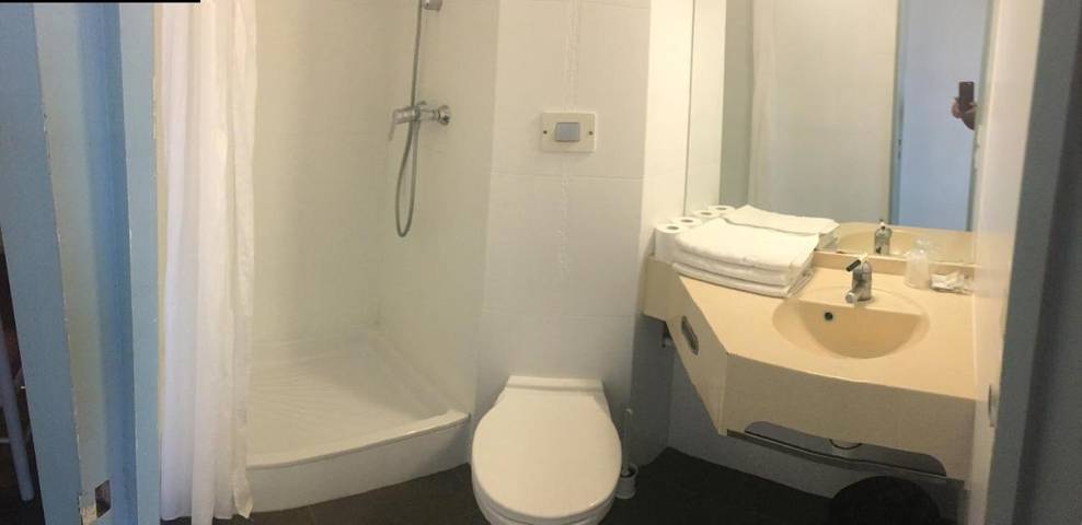 Hôtel pour 2 personnes, animaux acceptés à Moissy-Cramayel - 4