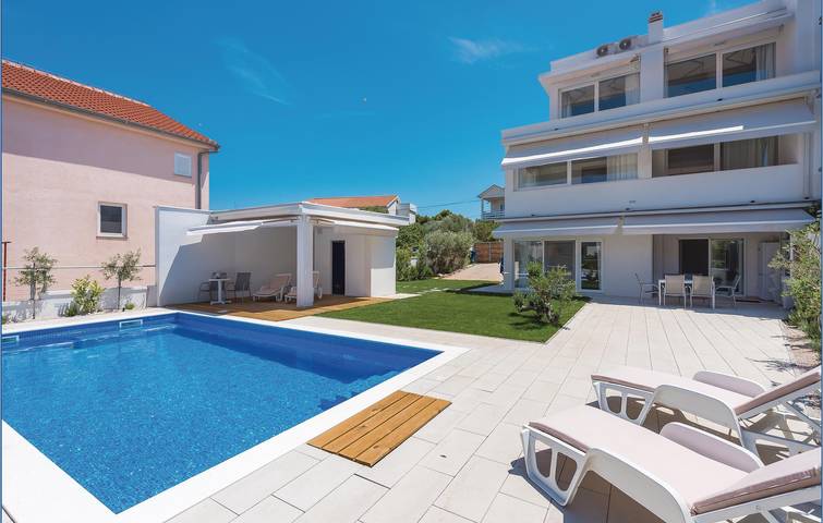 Apartament wakacyjny dla 5 osób w Murter (wyspa)