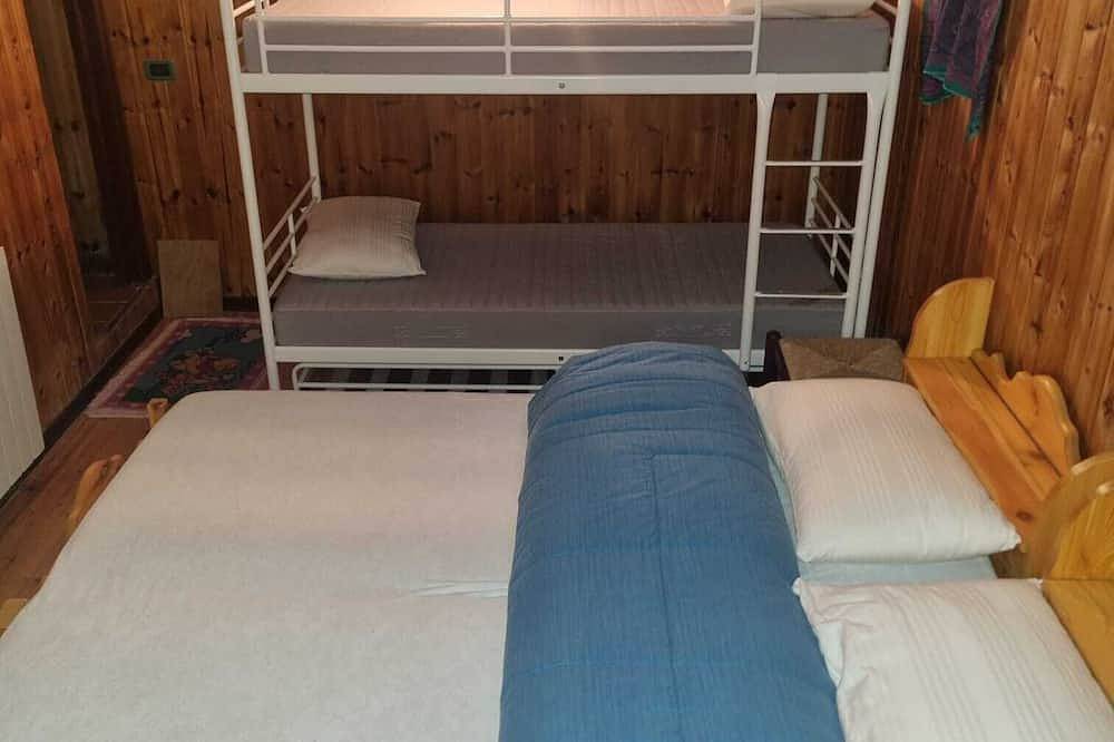 3 bedroom private vacation home in croce salven in Borno, Prealpi Bergamasche Orientali