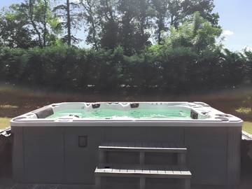 Gîte pour 8 personnes, avec terrasse à Perrigny