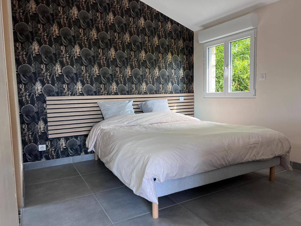 Appartement entier, One-Bedroom Apartment in Soubise, Région de Rochefort