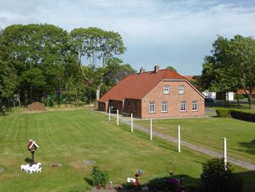 Ferienwohnung für 6 Personen, mit Garten und Terrasse, kinderfreundlich in Holtgast