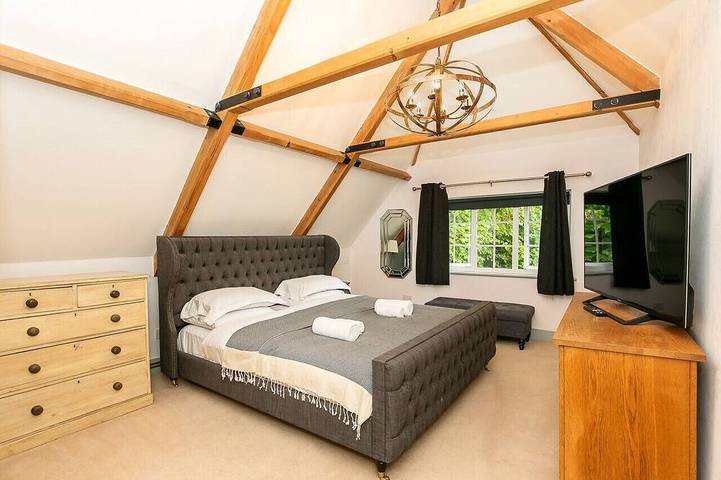 Lodge Farm - Stunning 3 Bed with Large Garden in Oxfordshire