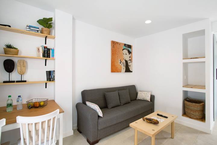 Appartement entier, Vacances 'Dreaming Penthouse Mogan' avec vue sur la montagne, Wi-Fi et climatisation in Mogán, Grande Canarie du Sud
