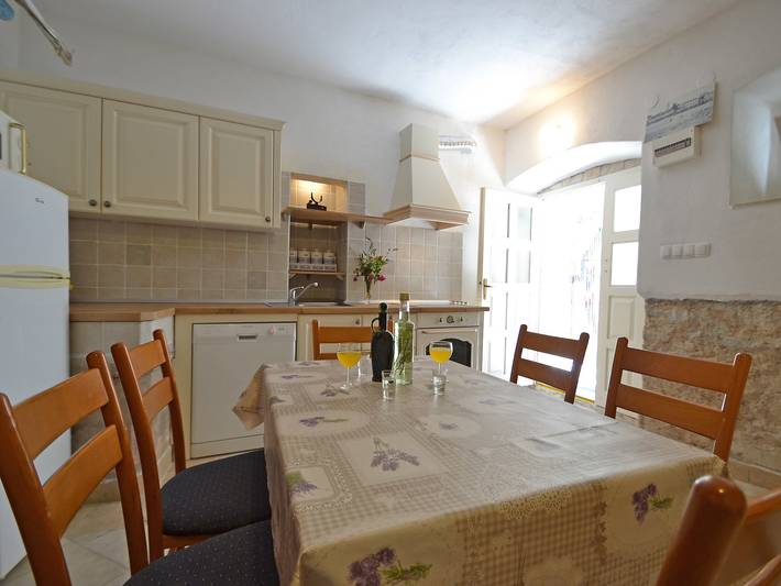 Ferienhaus für 5 Personen, mit Terrasse in Sveti Filip i Jakov - 4