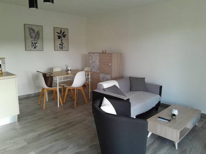 Gîte pour 4 personnes, avec terrasse à Koungou