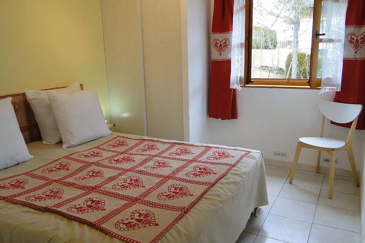 Chalet pour 4 personnes, avec jacuzzi et sauna à Foncine-le-Haut