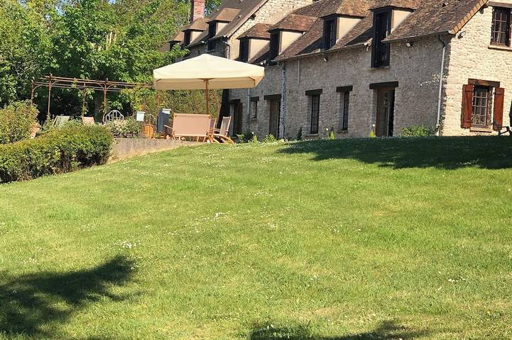 Location de vacances pour 10 personnes à Courgent