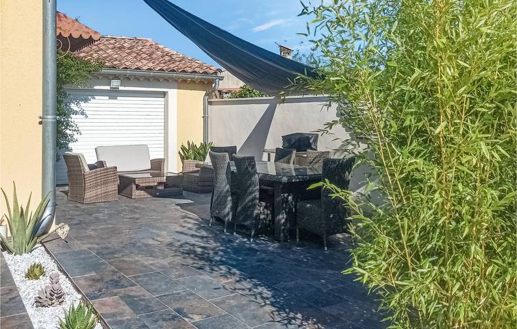 Location de vacances pour 6 personnes, avec jardin ainsi que piscine et terrasse, animaux acceptés à Sorgues - 4