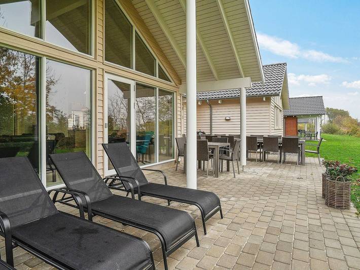 Ferienhaus für 18 Personen, mit Terrasse und Pool, kinderfreundlich in Olpenitz - 4