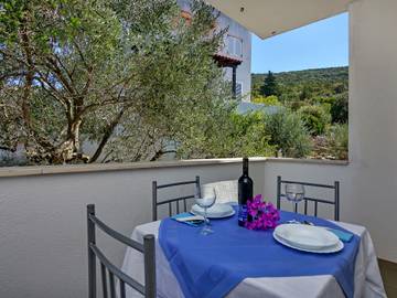 Ferienwohnung für 2 Personen, mit Balkon auf Hvar