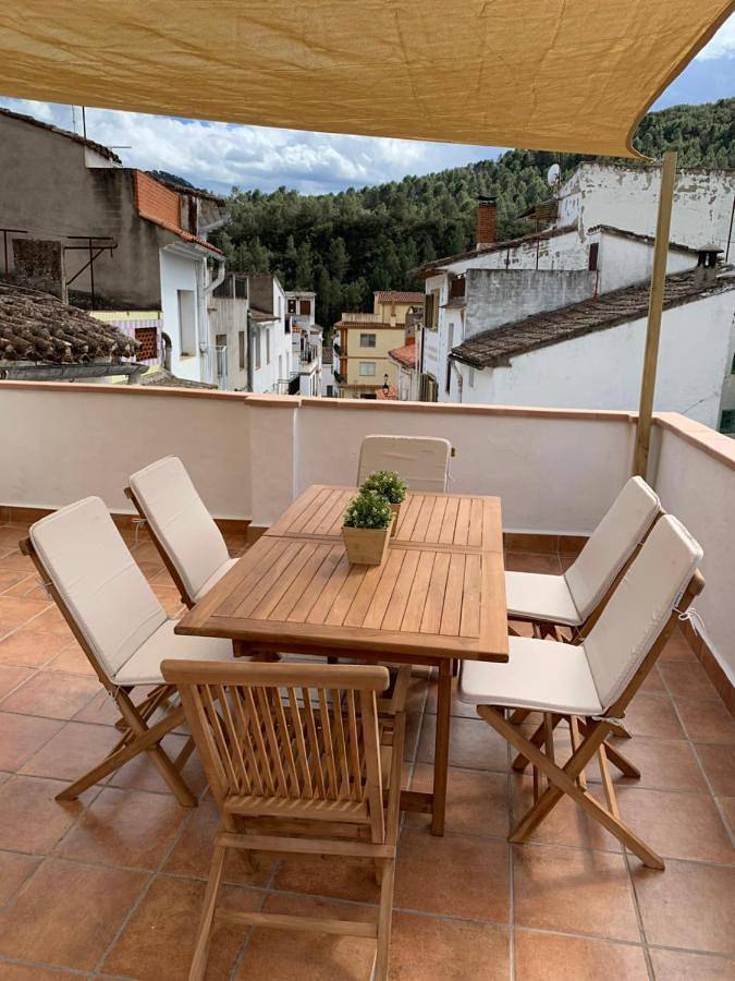 Casa de vacaciones para 11 personas, con terraza y vistas, Se admiten mascotas en Parc Natural de la Serra d'Espadà