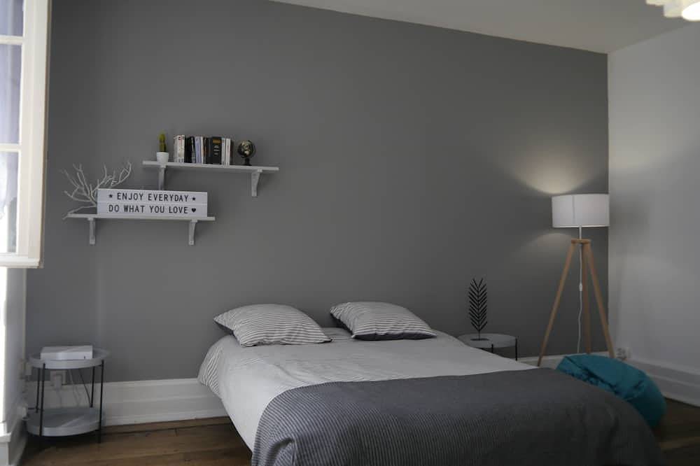 Entire apartment, Cozy Tarbes - Large T2 - Hyper center in Tarbes, Hautes-Pyrénées