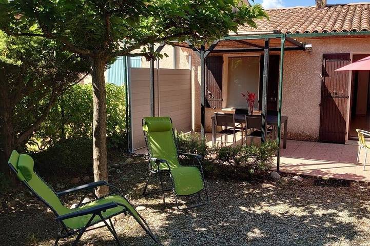 Location de vacances pour 4 personnes, avec Terrasse et Jardin à Les Salles-sur-Verdon