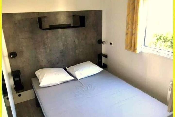 Camping pour 4 personnes à Saint-Denis-d'Oléron - 2