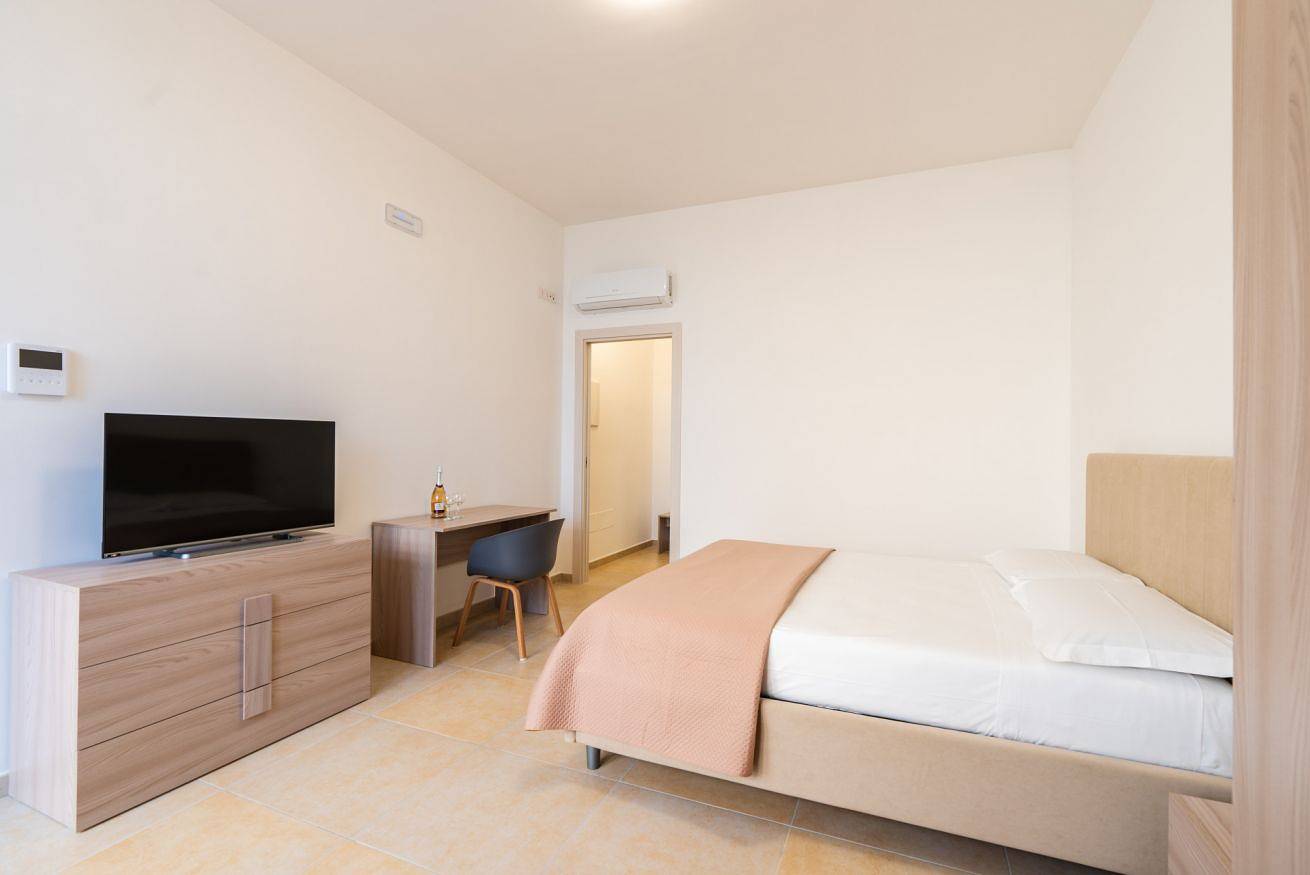 Appartamento intero, Guesthost - Porta 29 - Int. 14 Room in Trani, Barletta-Andria-Trani