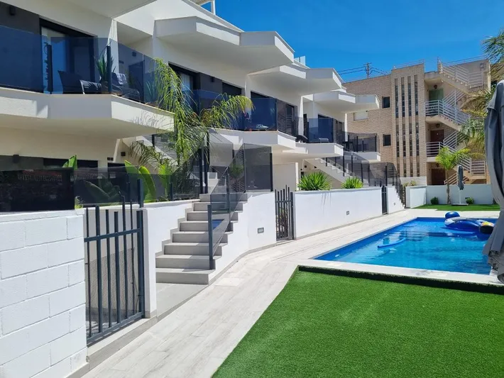 Ferienwohnung für 4 Personen, mit Pool und Garten - 1