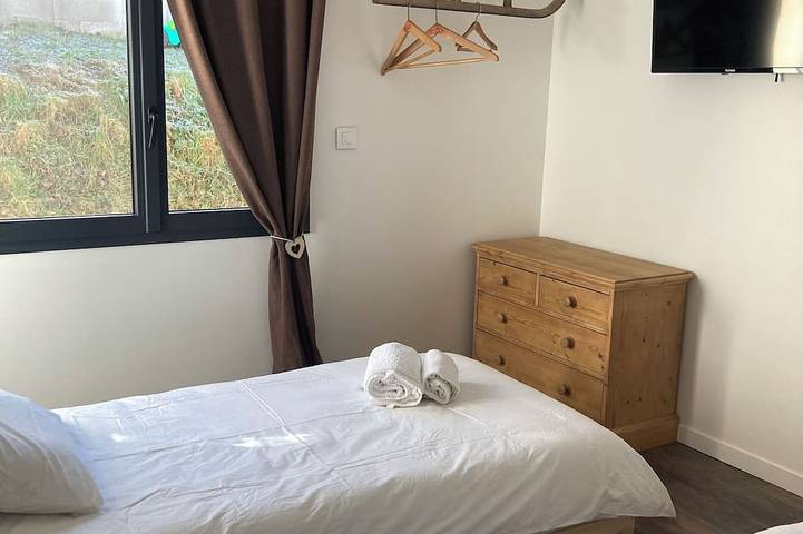 Location de vacances pour 8 personnes à Saint-Barthélemy-le-Plain - 3