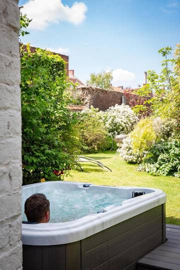 Cottage pour 5 personnes, avec jacuzzi et jardin à Tourcoing